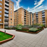 Modern,Apartment,Buildings,In,Canary,Wharf,London,Uk